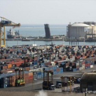 Terminal portuaria de Barcelona dedicada a los contenedores.