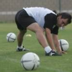 Pepín, en plena sesión de ejercicios, en un entrenamiento de la Cultural