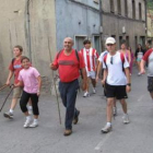 Fotografía de los participantes ayer a la subida del Cueto de San Mateo.