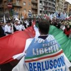 Manifestación de los partidarios y del equipo de Berlusconi.