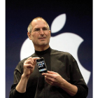 Steve Jobs, en el 2007, presentando el primer iPhone.
