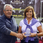Rosana Pozo, ganadora de Damas, junto al concejal Ángel Villa