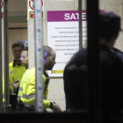 Los agentes de Movilidad denunciaron a Aguirre en la comisaría de la calle Leganitos.