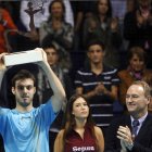 Granollers levanta el trofeo de campeón en Valencia.