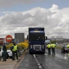 Transportistas retenidos durante la huelga en junio