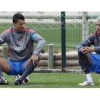 Coentrao (d), podría coincidir con Ronaldo en el Madrid.