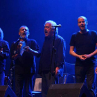 Los miembros de Milladoiro, que hoy ofrecerán un concierto frente a la ‘Pulchra’. DL