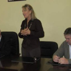 Silván escucha a la alcaldesa en el pleno en el que se presentó el proyecto en el 2007.