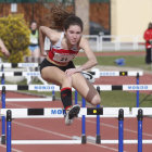Las pruebas de vallas otorgaron varias medallas al ULE Sprint. FERNANDO OTERO