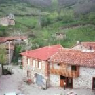 Casas de turismo rural en la población leonesa de Cuevas de Viñayo