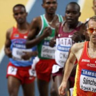 Sergio Sánchez comandando la carrera por delante del catarí C-™Kerui, el etíope Gebremeskel, el marr