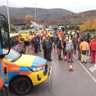 El operativo y los voluntarios, a primera hora de la mañana, a punto de iniciar la búsqueda. JCYL