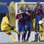Senna, ejecutando una falta, fue una de las amenazas del Villarreal