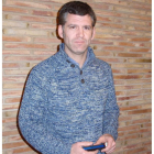 Javier Benéitez, ayer en Santa María del Páramo, donde reside.
