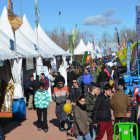 El buen tiempo de ayer por la mañana animó a la gente que llenó el recinto ferial