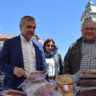 El alcalde, José Miguel Palazuelo, y el concejal de Ferias, Tomás Gallego, inauguran la cita. R. PRIETO