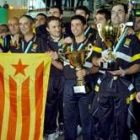 Artur Mas, a la derecha, junto a los componentes del equipo de hockey catalán