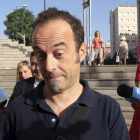Francesco Arcuri, expareja de Juana Rivas, y padre de sus hijos a su llegada al juzgado. PEPE TORRES