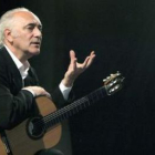 El cantautor leonés Amancio Prada, que hoy actúa en el Festival Barnasants