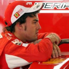 Fernando Alonso critica a la FIA.