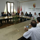 Acto de constitución del pleno de la Cámara Agraria de León tras las elecciones del 2002.