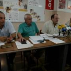 Rafael Varea, junto a otros representantes de Comisiones Obreras