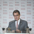 Artur Mas atiende a los medios tras su encuentro con Rajoy el jueves.