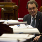 Artur Mas, en su escaño del Parlament.