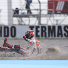 Márquez, que logró la pole, sufrió una caída durante la clasificación. DAVID FERNÁNDEZ