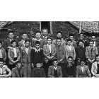 Alumnos de la escuela de Villameca. Cortesía de Máximo Alvarez/La Cepeda en Blanco y Negro/Asoc. Rey Ordoño I Amigos de la Cepeda. DL
