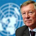 El técnico del Manchester United Sir Alex Ferguson se despachó a gusto en la prensa inglesa