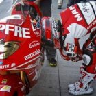 Lorenzo celebra la pole conseguida en MotoGP que hoy espera refrendar con el triunfo ante miles de s