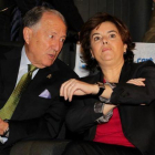 La vicepresidenta Soraya Sáenz de Santamaría con Félix Roldán.