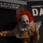 El payaso diabólico presenta el nuevo canal de terror Dark, en el pasado Festival de Series, celebrado en Madrid.