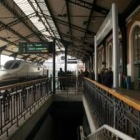 La estación de Campo Grande en la mañana de ayer, con el Alvia parado en uno de sus andenes