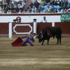 El Fandi, en uno de los desplantes.FERNANDO OTERO