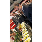 Zapatero, en la Feria de la Alimentación de Dubai.
