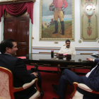 Nicolás Maduro durante una reunión con el ex presidente español, José Luis Rodríguez Zapatero (d), el expresidente de Panamá Martín Erasto Torrijos (2i) y la canciller venezolana Delcy Rodríguez (i) en el Palacio Presidencial
