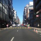 Los operarios comenzaron ayer con los trabajos para retirar el surtidor.