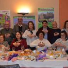 Familiares y pacientes con enfermedades raras, ayer en el Desayuno Solidario. MEDINA