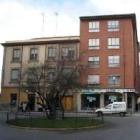 La plaza de Calvo Sotelo se encuentra en las cercanías del seminario
