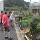 Alumnos del curso de restauración, en el vivero de Pobladura.