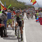 El ascenso al Alto de Ancares se convirtió en una batalla sin cuartel entre los gallos de la Vuelta 2011, entre ellos Juanjo Cobo.