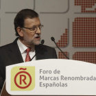El presidente del Gobierno y el de la Generalitat durante sus respectivas intervenciones en el Foro de marcas renombradas españolas.