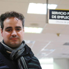 Santiago Monje, tras explicar su caso al funcionario