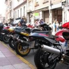 Las pruebas que organiza el Moto Club Bañezano llenan la ciudad de motos y los hoteles de clientes