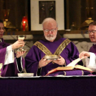 En el centro, el cardenal de Boston, Sean O’Malley, mientras oficiaba una misa ayer.