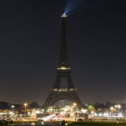 La Torre Eiffel recibirá unos 13.000 turistas al día. DL