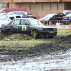 La carrera puso a prueba la resistencia de máquinas y pilotos, aunque el trazado era corto