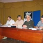 Escanciano, Nicanor Sen, Tomás de la Sierra y González durante la junta directiva celebrada ayer
